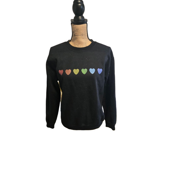 Gildan rainbow hearts pullover, size small - Picture 1 of 4